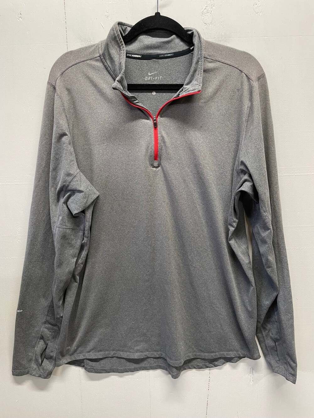 Nike Men's Running Shirt Long Sleeve Size Large Dri-Fit Has Thumb Holes